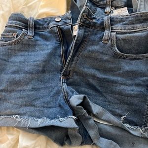 Hollister curvy high rise shorts